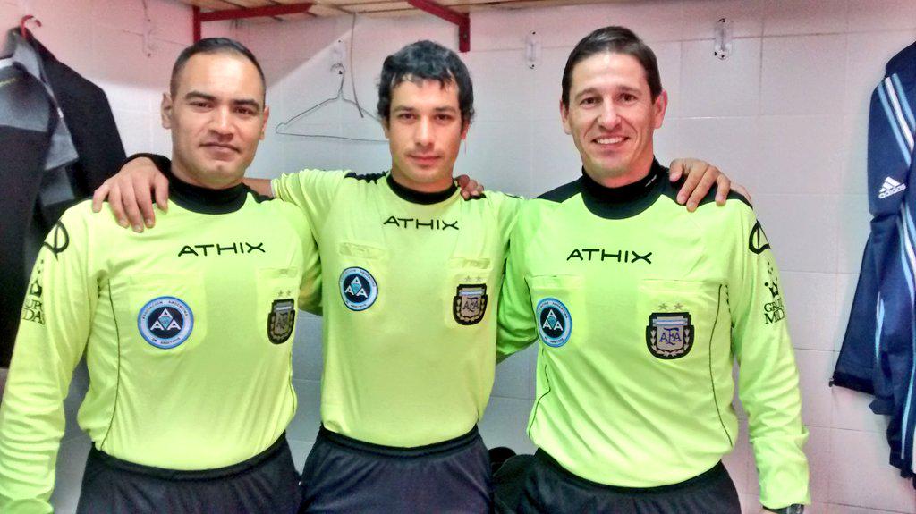 DeLaCunaAlInf's tweet photo. #Inferiores Morbidoni Martin, Cuetoviñas Lucas y Pardo Lucas. La terna arbitral del clásico de Avellaneda en Dominico http://t.co/xt3ecMj3cU
