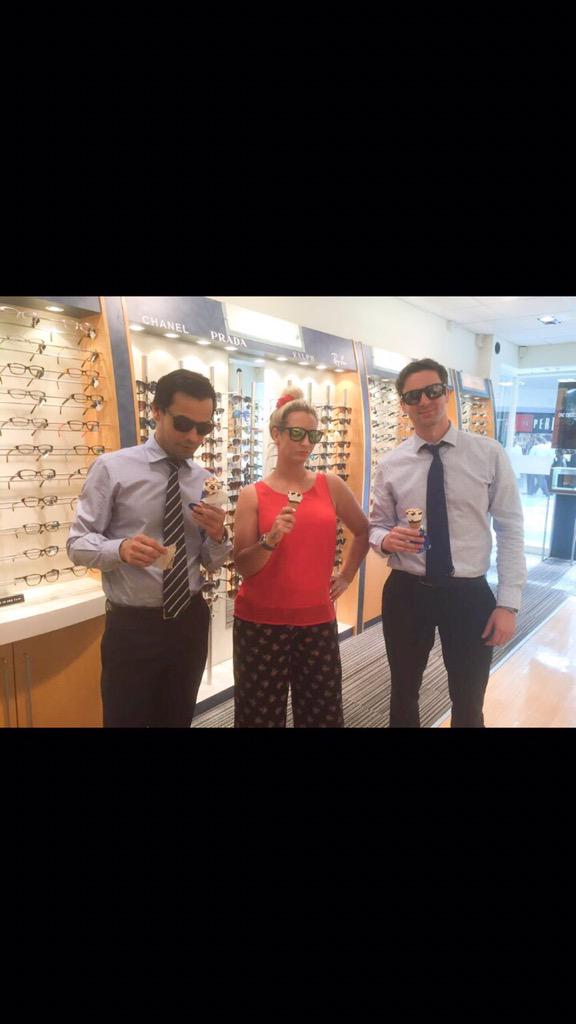 JennyMendham's tweet photo. Keeping it cool in Surrey Quays #oakleywinner #seeinsummer #8074 @koyes_ali @SuchitaBhaju @peterdrewitt @ http://t.co/V5fQryAH3x