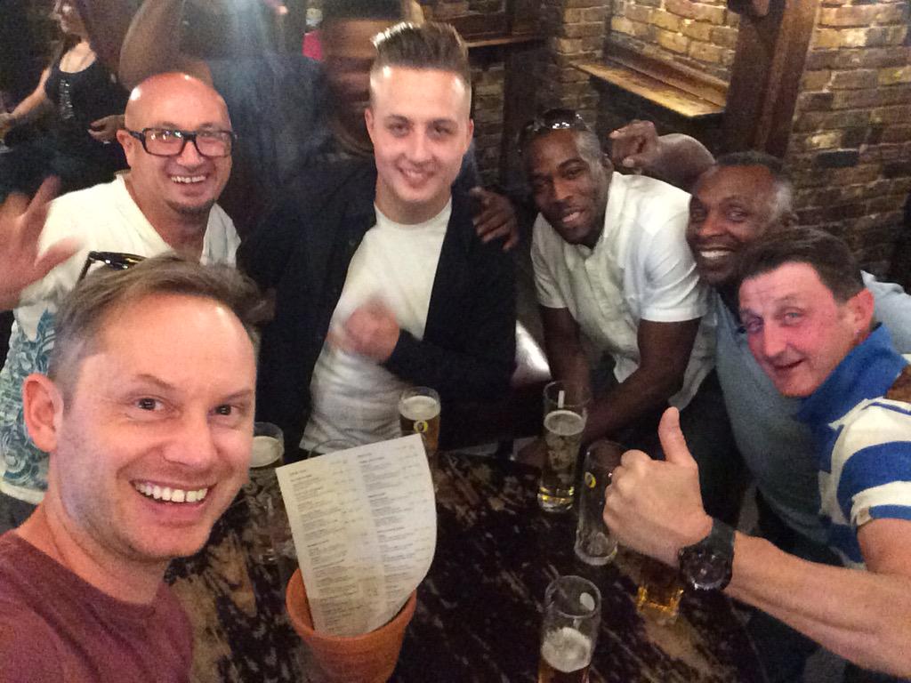 <a href="/itv60mm/">60 Minute Makeover</a> quick drink with Mr Parker and some 60 Crew! #goodtimes