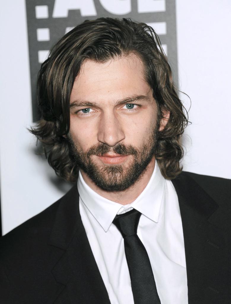 Happy 34th Birthday Michiel Huisman!  