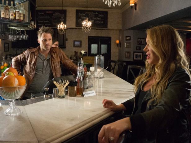 .<a href="/HaylieDuff/">Haylie Duff</a>'s snacks are just what <a href="/KurtFinney/">KURT FINNEY</a>'s bar and/or your late-night cravings need. #RealGirlsKitchen 1pm ET