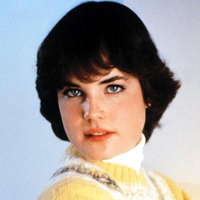 Happy 54th Birthday to talented actress/singer Elizabeth McGovern! Married Brit, moved 2 UK,  4 Downton Abbey!    