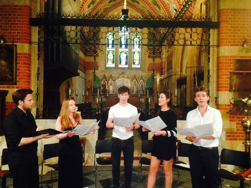 SiglodeOroVocal's tweet photo. In rehearsal for our concert tonight! 7.30pm at All Saints Putney SW15 1HL. Howells Requiem, Byrd, Josquin. Join us! http://t.co/0LTGSv8Gos