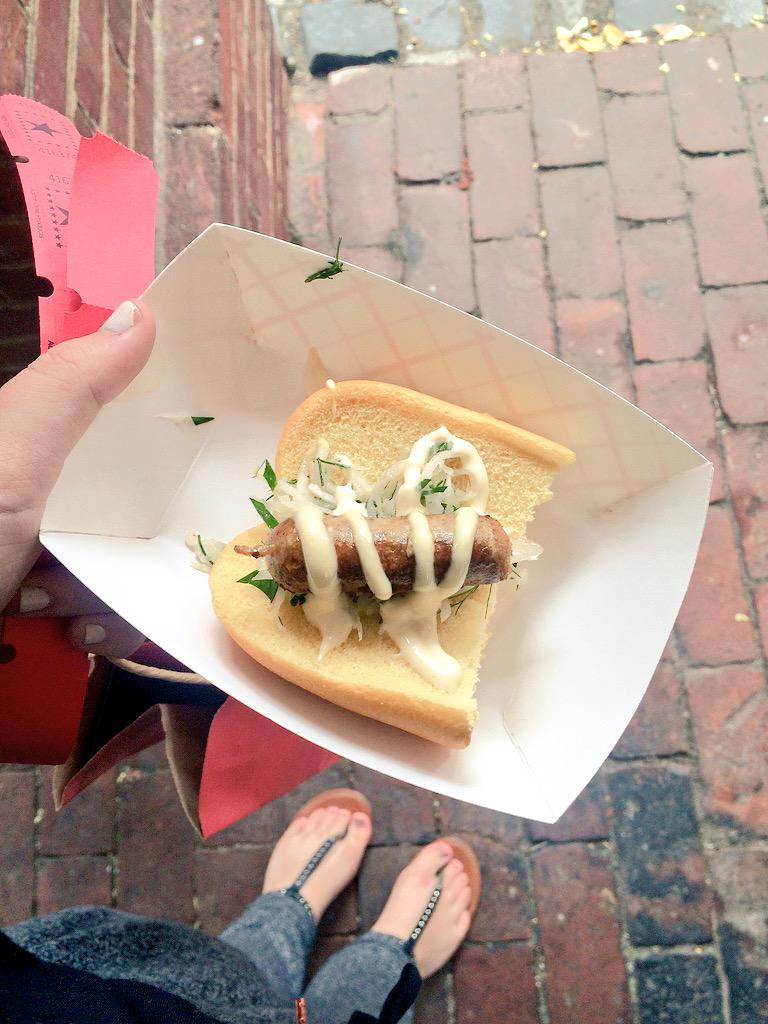 kelleyinphilly's tweet photo. #dogdays15 😋 http://t.co/Gs0eH5UTGV
