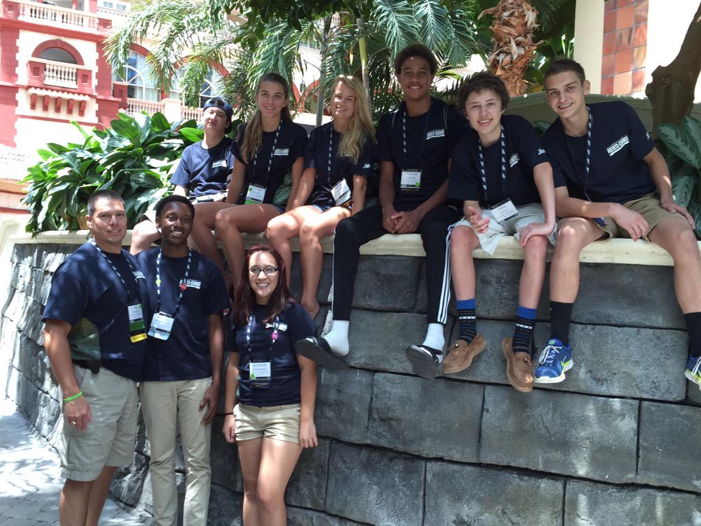 NicholstcTom's tweet photo. @NSHSWolverines #JRNC @NSHSLeadership Team taking a break after lunch @J_Renaissance http://t.co/sAYWbNKNls