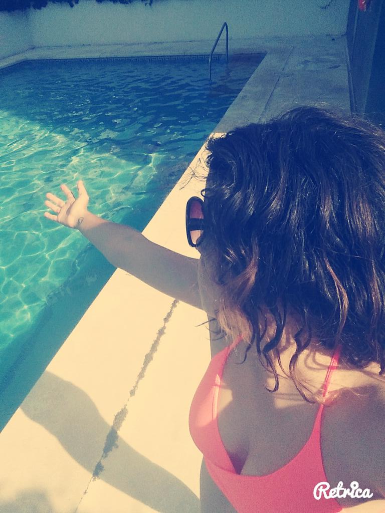 veronica_me_too's tweet photo. Dia de piscina #MegustoWS 💖 http://t.co/NbGCK2Zzgz