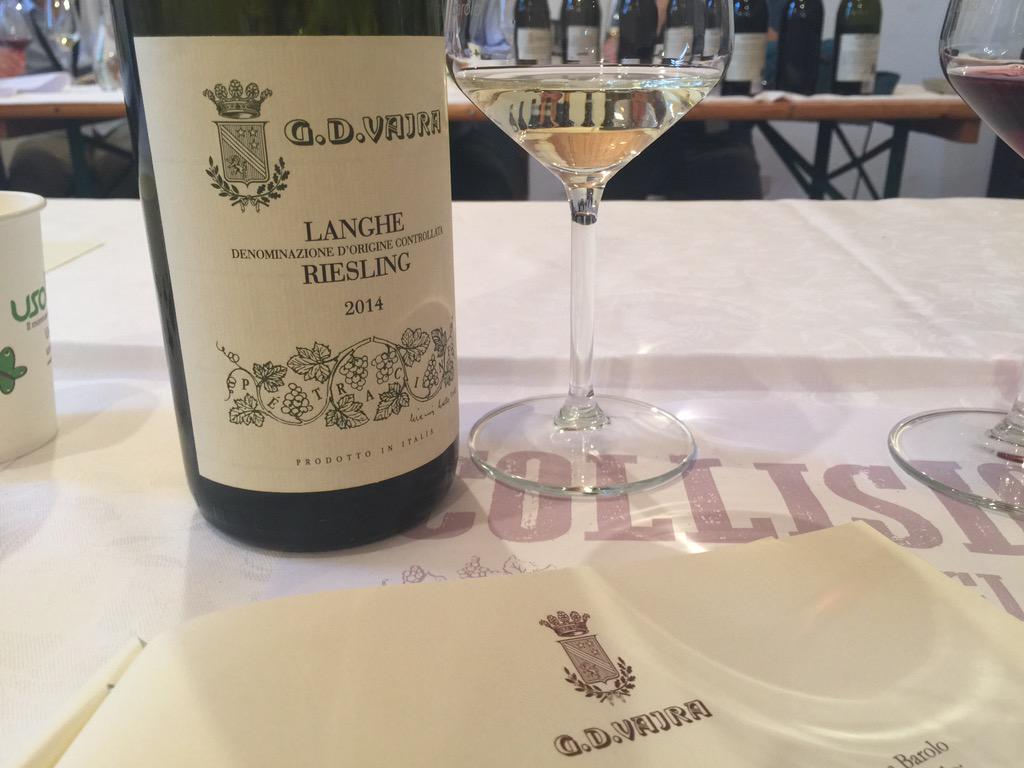 Collisioni's tweet photo. @gdvajra lovely riesling and thank you for the great tasting #Collisioni2015 #vino http://t.co/dEZujAVU36