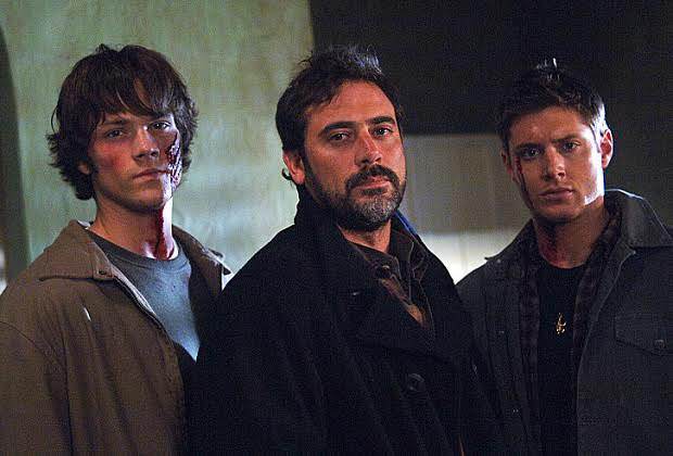 TVLine's tweet image. #Supernatural: Jeffrey Dean Morgan Wants to Return, But He Has a @JensenAckles-Related Request tvline.com/2015/07/18/sup…