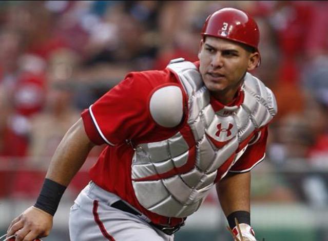 baseballbackets's tweet image. Best mlb catcher
Round of 30

Rt Wilson Ramos
Fav for Salvador Perez