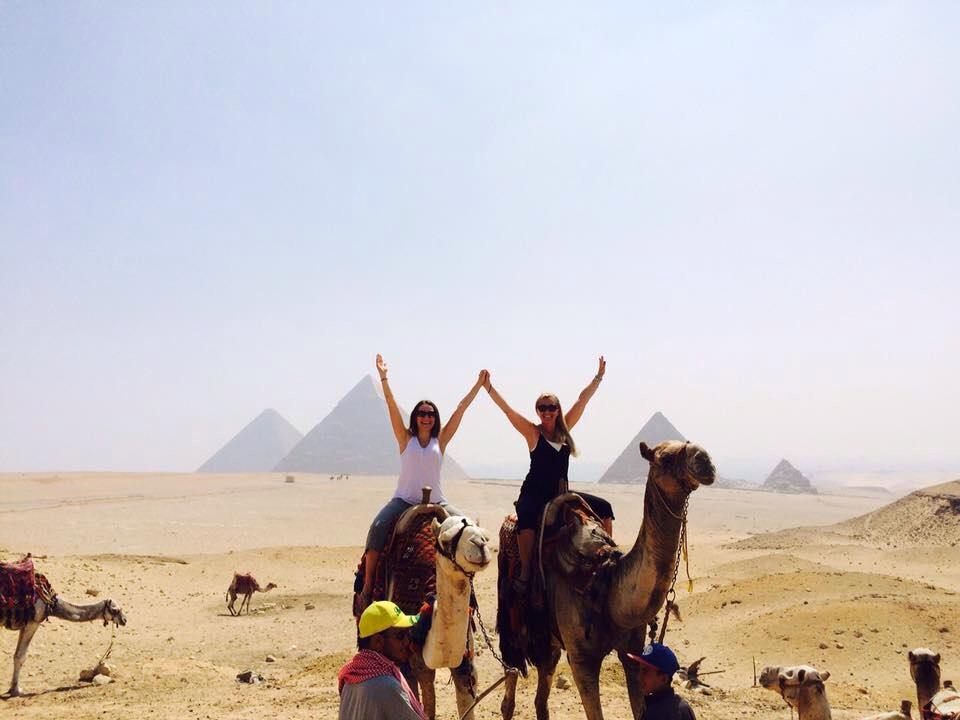 dmare4527's tweet photo. @LaurenV Girls Trip Level Expert #NailedIt #Giza #Pyramids http://t.co/Fp9qIdfq0D