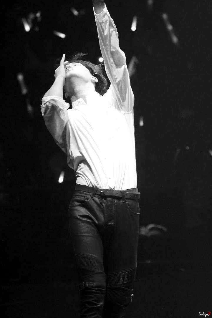 CKNnZlEVAAEL8VU.jpg:large