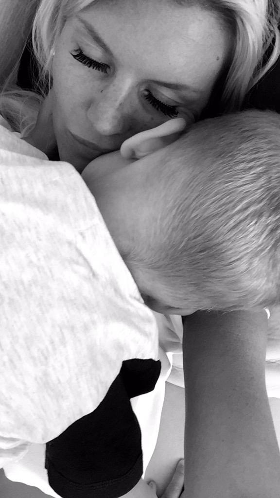 Amelie_Officiel's tweet image. Amour de ma vie ❤️ #love #you #Hugo