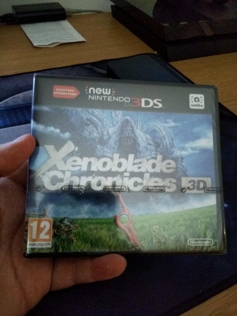 EvilAFM's tweet image. He preferido dejar el libro de los mierdeliers y traerme esto