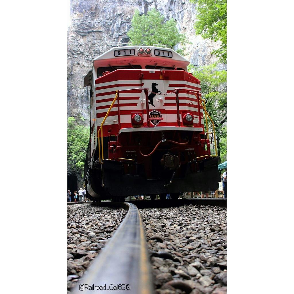 megank225's tweet photo. Great day today at Railroad Day at Natural Tunnel state Park with NS. Thanks NS! #SD60E #NorfolkSouthern #Trains http://t.co/xaRysdlwna