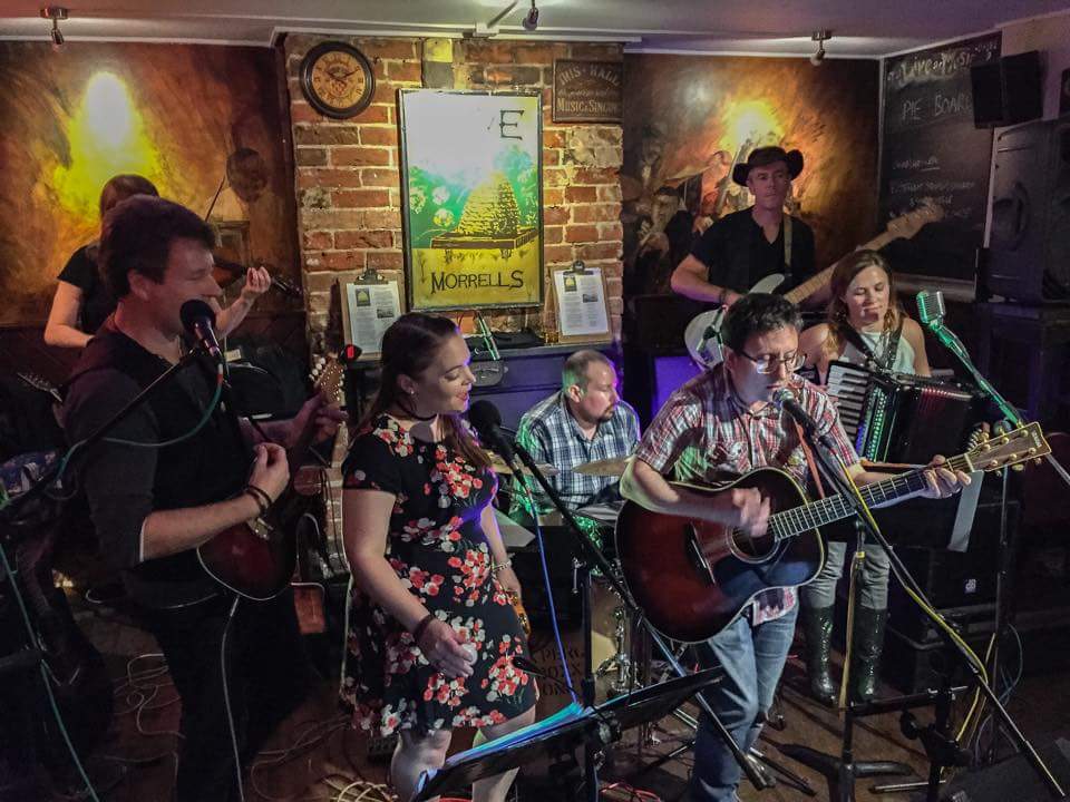 thesouthernharm's tweet photo. The Southern Harmony performing at The Beehive, Swindon.
@shuffle_swindon #swindon #shuffle #live #gig #thebeehive http://t.co/bAycN7ao1q