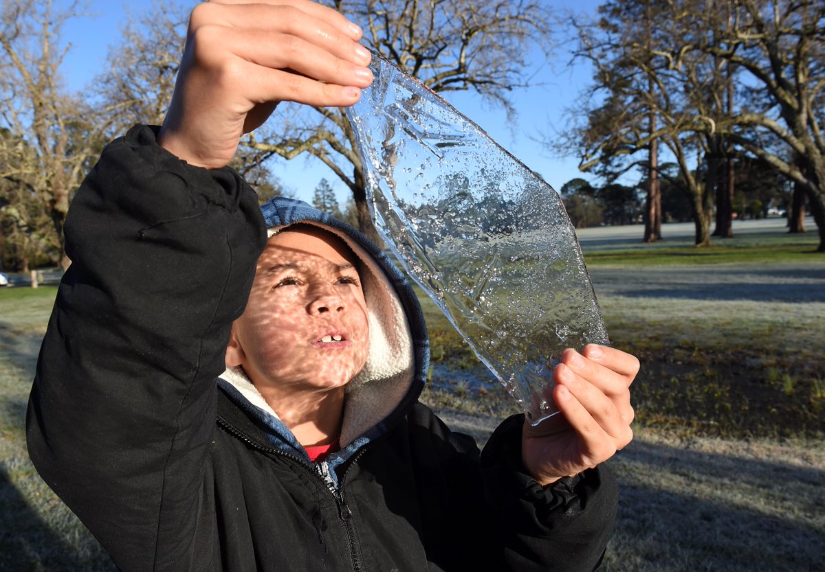 lachlanbence's tweet photo. A very Cold start in #Ballarat http://t.co/HlaT6q3Che