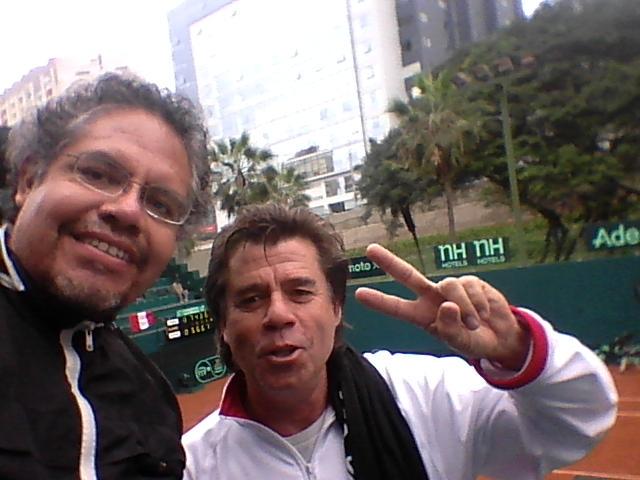 jcmachicao's tweet photo. Con la seleccion peruana luchando #CopaDavis #peruvsbolivia #pabloarraya http://t.co/8mxyMsuKrI