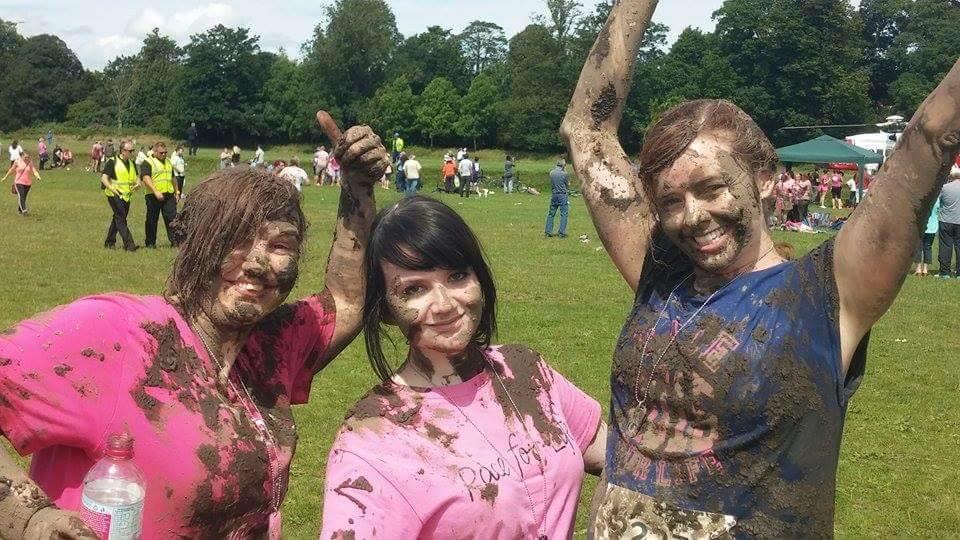 BulwarkExpress's tweet image. Well done to Danielle @xxXSmurfetteXxx  for taking part in the race for life
#teambulwark