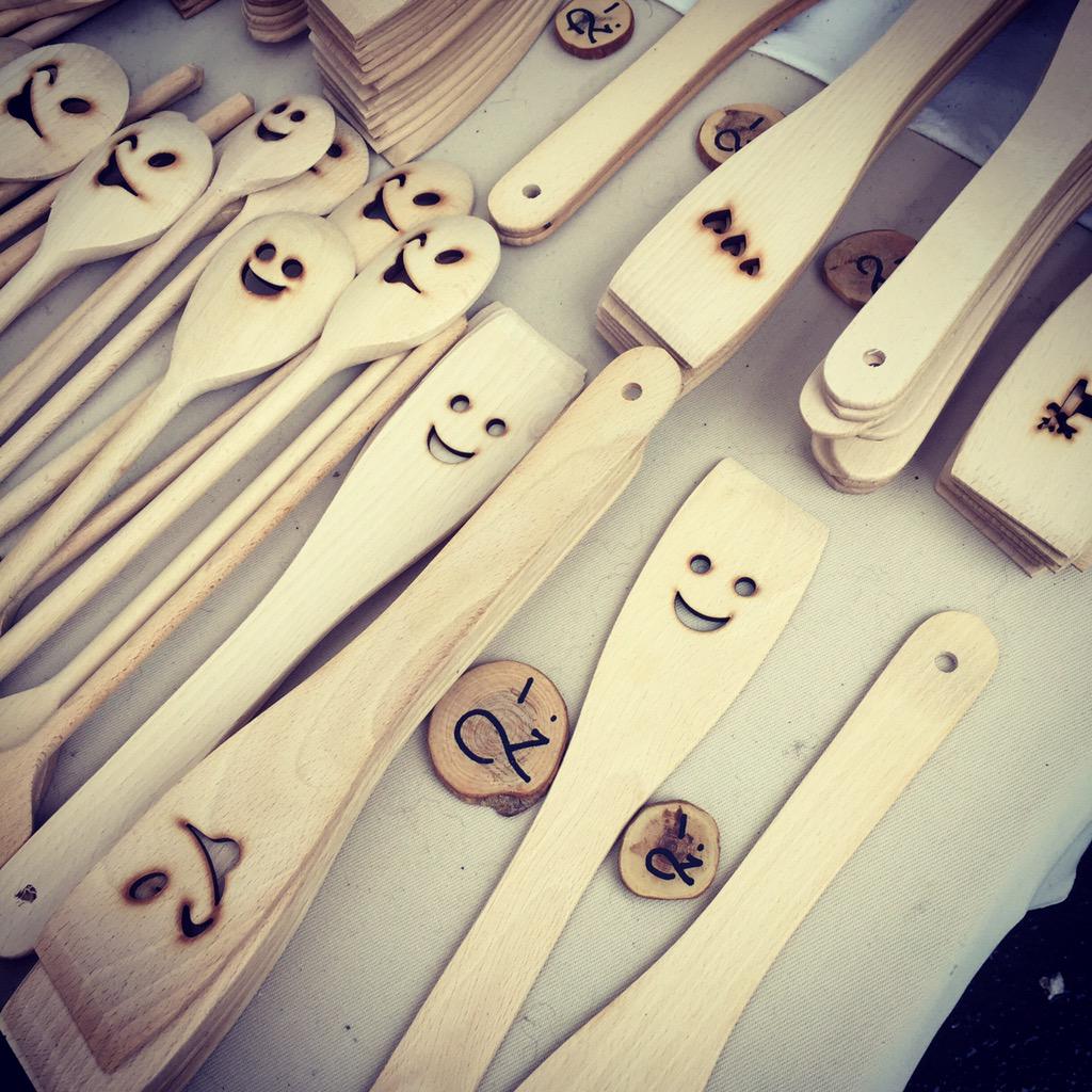 Jonnamusic's tweet photo. Even the spatulas are smiling! #sharesmiles #hymy #smile #smiley #spatula #smilesingle #jonna http://t.co/QKds9XCP3c