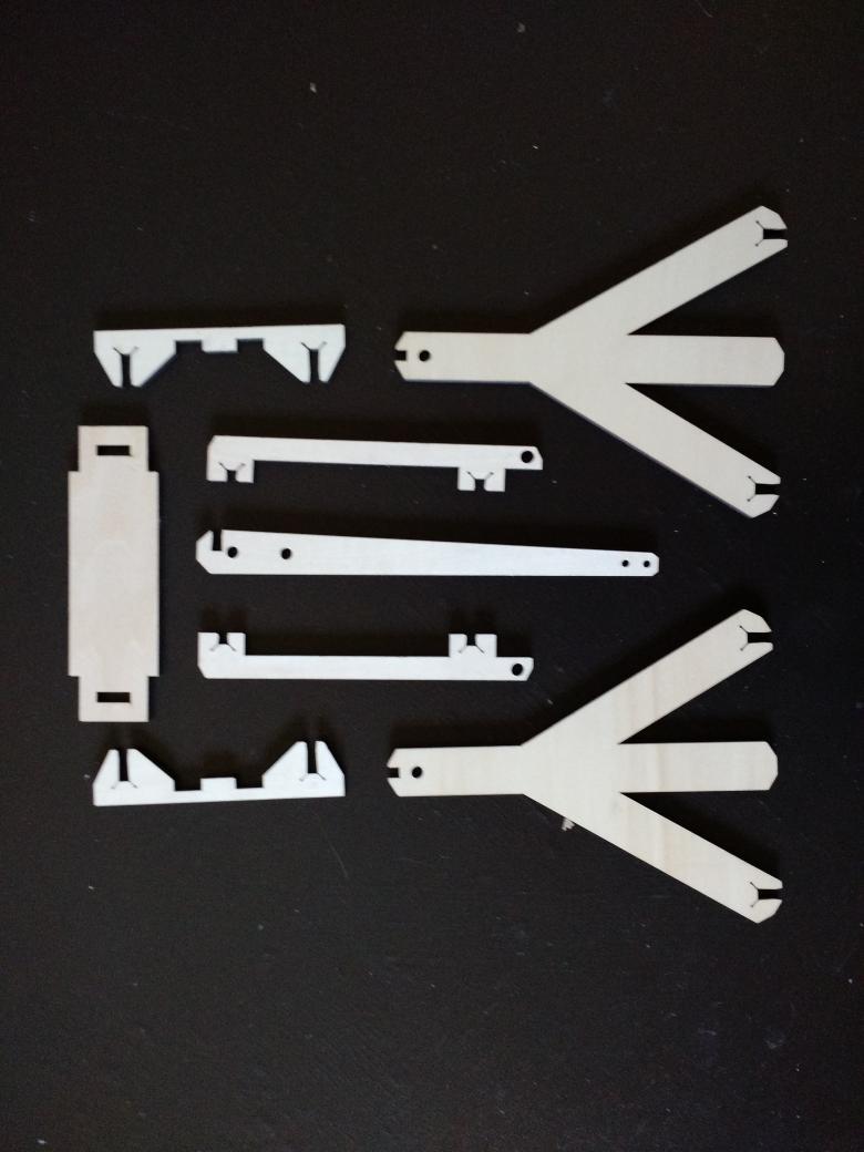 thingswithdaddy's tweet image. Built our @TinkerCrate trebuchet today! Review will be up on the blog early next week.