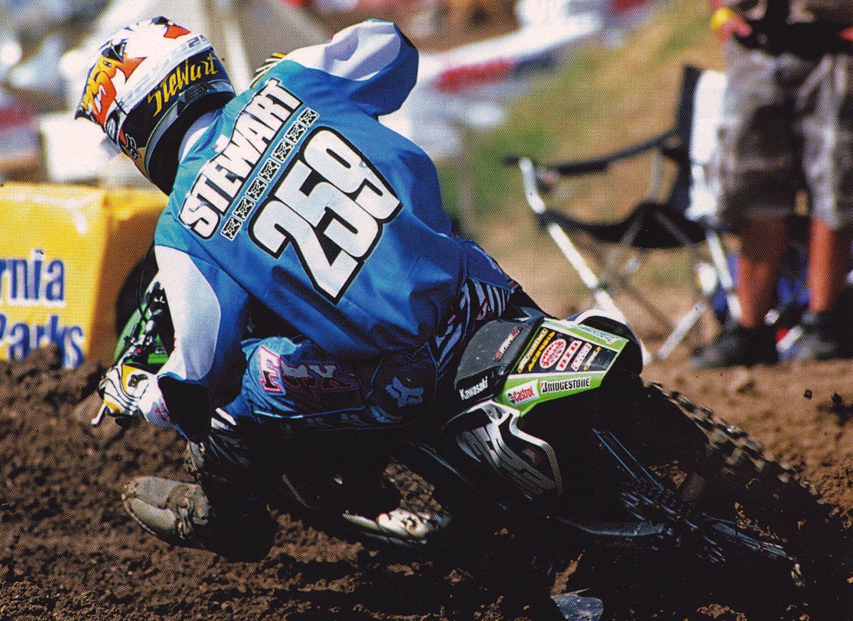 TonyBlazier's tweet photo. Classic MX pic of the day. @js7 looking retro cool at Hangtown in 2004 #JS259 http://t.co/ZYhAbtcgch