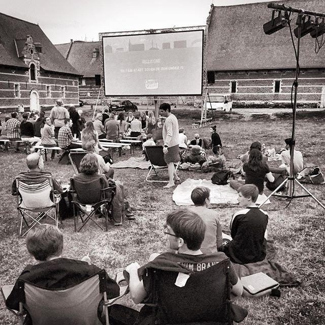 Reinharddeman's tweet image. Openlucht cinema!
#leuven #abdijvanhetpark #cinemazed #zomerfilms #binnen15minstartvoorthe… ift.tt/1KdyyZ0
