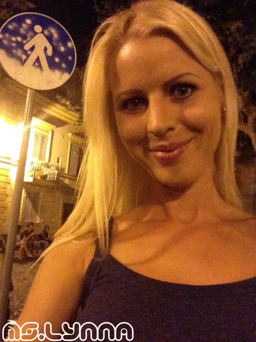 Should I really worry about snow tonight? ;-) http://t.co/iq7Qj2DRMZ<a href="/tag/camgirl"class="tags"><span>#camgirl</span></a><a href="/tag/skype"class="tags"><span>#skype</span></a>