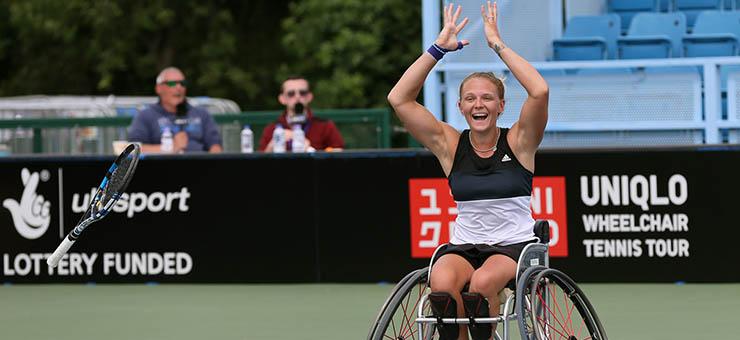.@jordannejoyce92 is one happy athlete. Congrats on your win today, Jordanne! (Pic: <a href="/TennisFndation/">Tennis Foundation</a>)