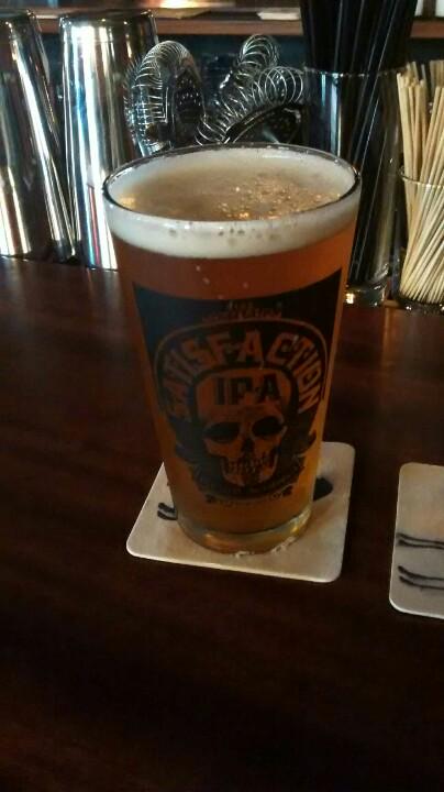catscrtchfvr's tweet photo. Team #18 getting plenty @highhorse #foundrybeerhunt2015 #endofdays http://t.co/wXbPTBIjS5