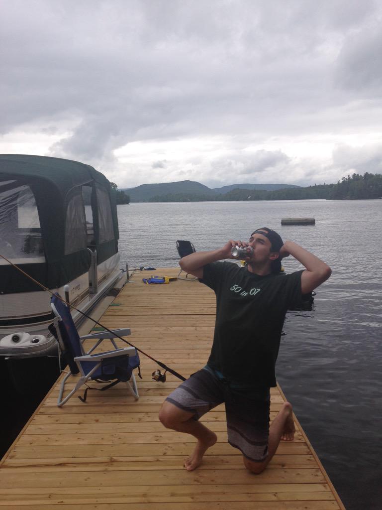 JoshCritch1's tweet photo. Offseason, havin a drink at Eugene's Lake @DanyAllStar15 http://t.co/yT2gS2Ypdd