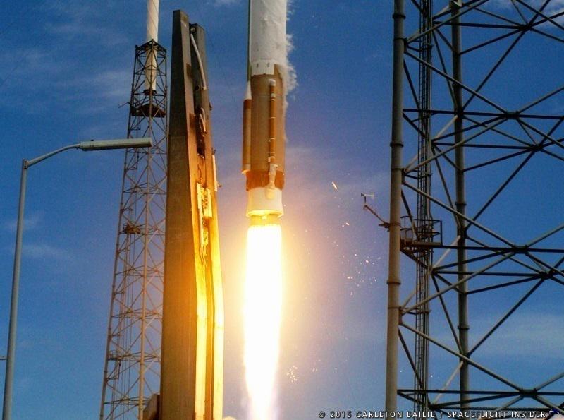 SpaceflightIns's tweet photo. @SpaceflightIns weathered the storm and captured the following images from @LAUNCHULA #GPSIIF10 on #AtlasV! http://t.co/HWdYEaRM5V