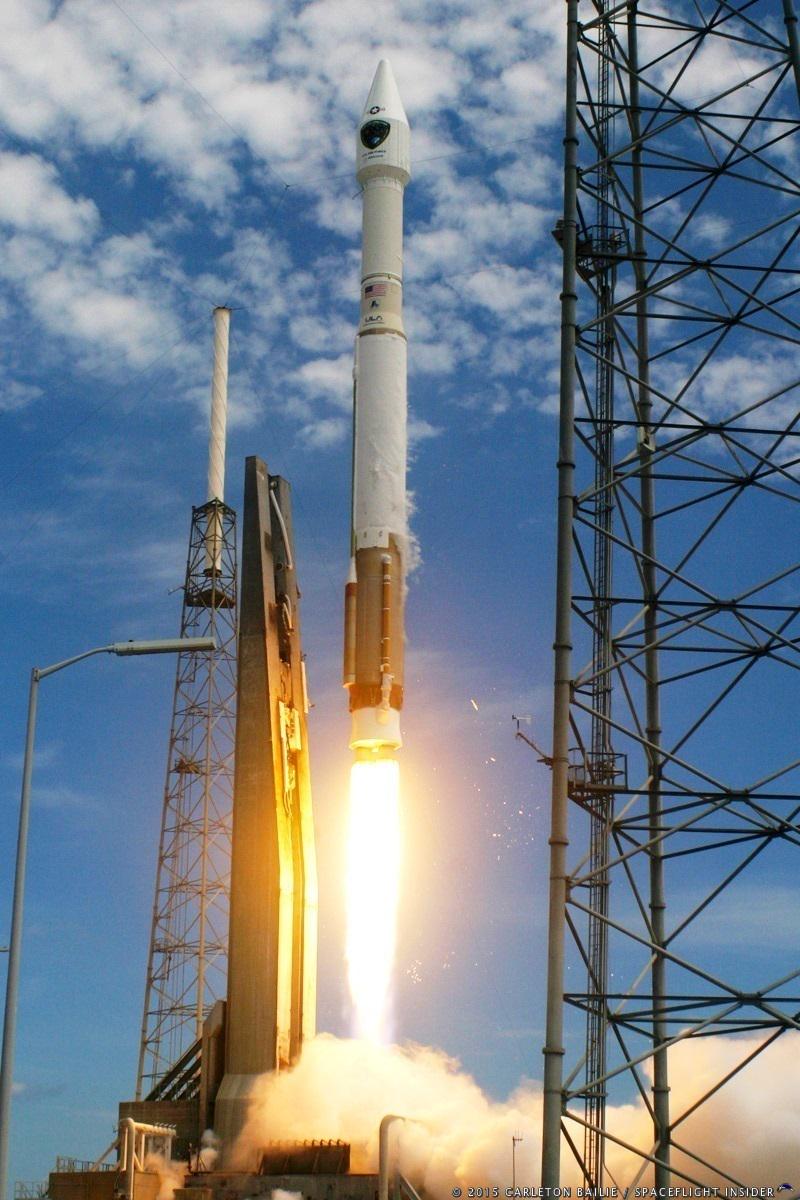 SpaceflightIns's tweet photo. @SpaceflightIns weathered the storm and captured the following images from @LAUNCHULA #GPSIIF10 on #AtlasV! http://t.co/HWdYEaRM5V