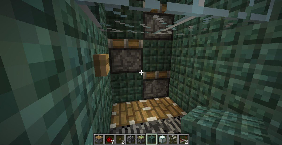 AshokaTheSmall's tweet photo. #minecraft #Pistons http://t.co/RL000vTPu5