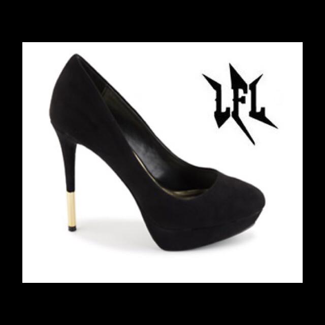 LFL_USA's tweet photo. We just can’t with the new LFL USA Delphine heels 😍 #weekendperfection #ootd #shoes #lflusa http://t.co/ETTNHtDnFP