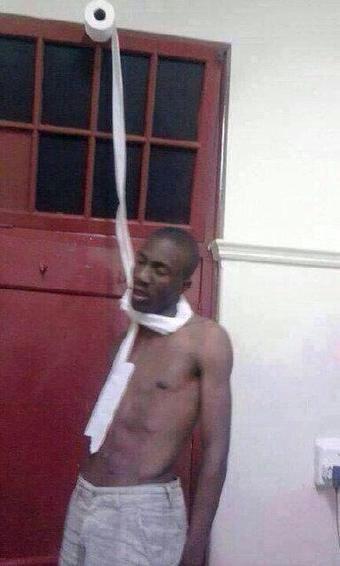 SibsMacd's tweet photo. Euphonik Right Now #MTVMAMA2015 http://t.co/t7nOQv8MLR