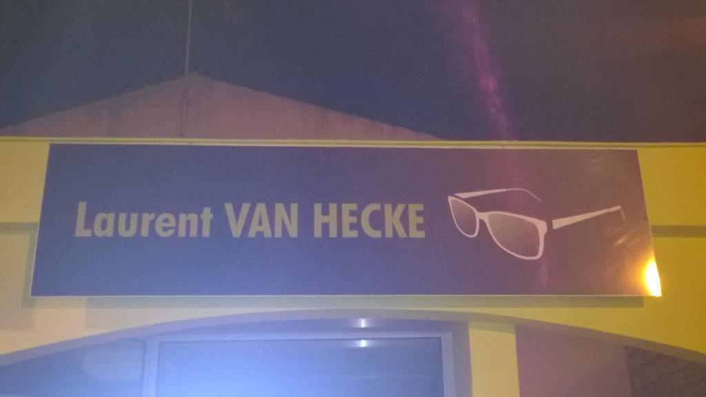 MaGrineB's tweet photo. @RVanEecke un cousin éloigné?! #mauvaiseorthographe #oleron http://t.co/oulaEImjIR