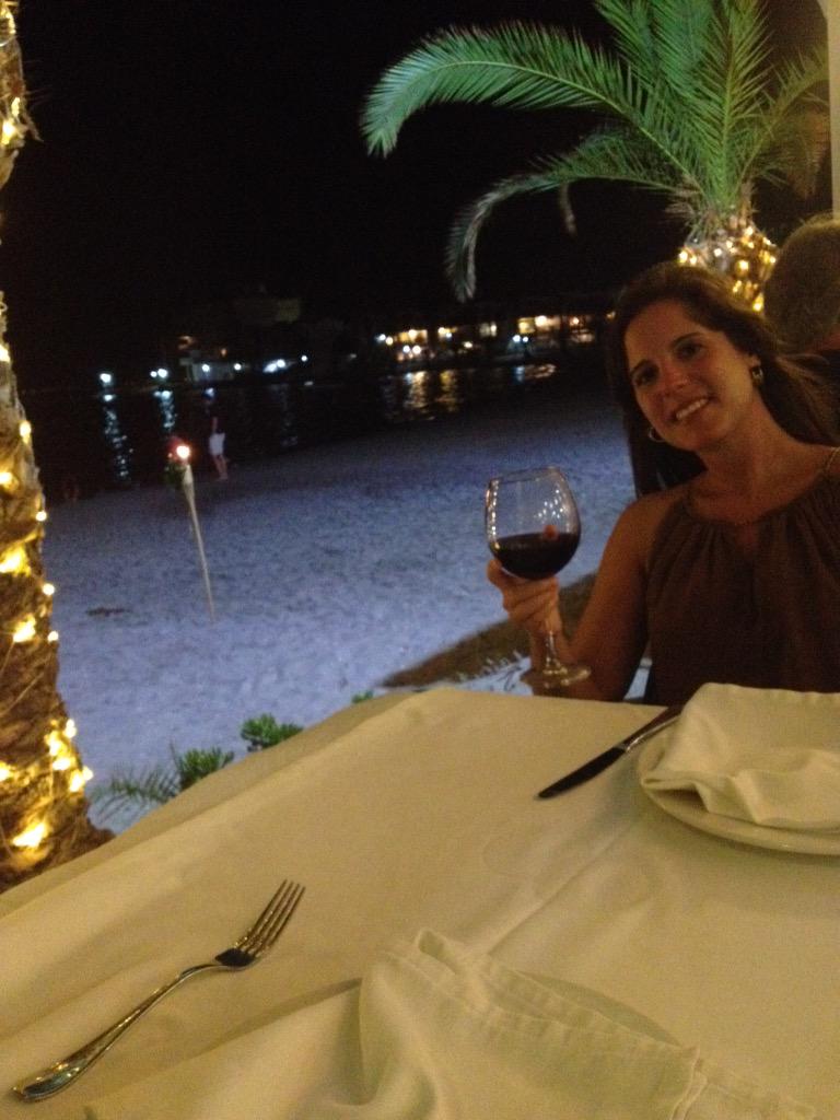 jmgalvarado2's tweet photo. Relax con la mejor compañia!! #nosolotrabajo http://t.co/BZxl8vG70v