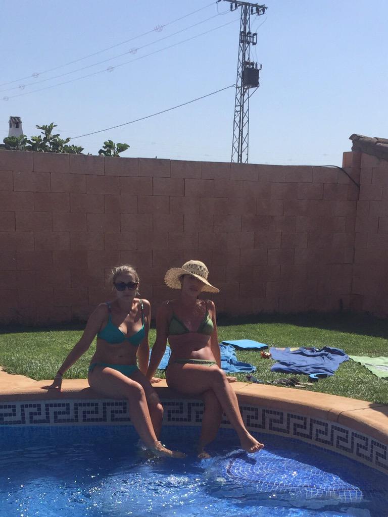 mjps23's tweet photo. Día de barbacoa que bien lo hemos pasado un día magnífico http://t.co/HFJA6hf1gY