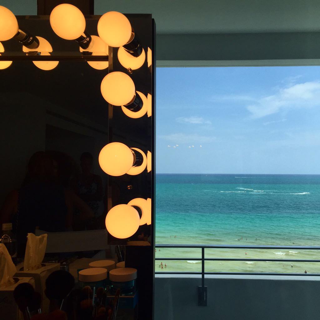 MissKaraa's tweet photo. SOHO GLAM #glamourxmiami @glamourmag @GlamSquad @SBHMiami http://t.co/NEnjw9mi9P