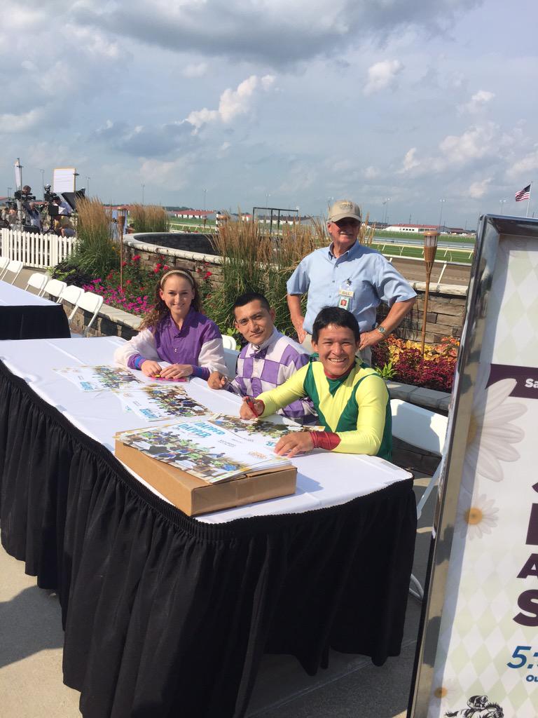 HorseshoeIndy's tweet photo. Head Down to the winners circle for a jockey autograph session! #IndianaDerby #dapperderby http://t.co/qmoYYz3qBn