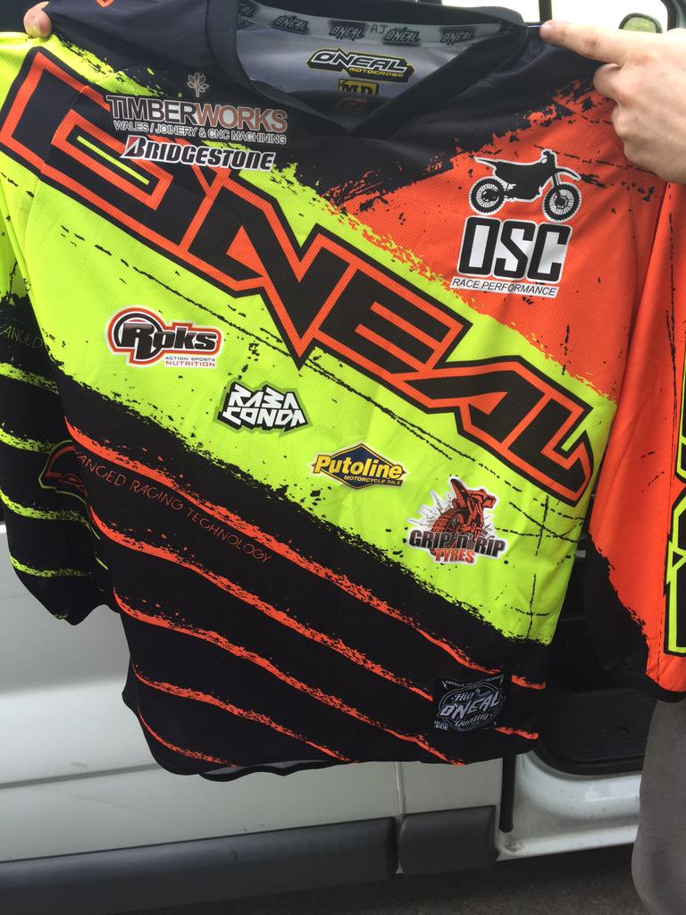 grip_rip's tweet photo. @ajones_46#onthehunt
@TimberworkWales 
@PutolineUK 
@Rabaconda 
@OscRace 
@BridgestoneUK 
@Roksaction 
@motoshack743 http://t.co/PyRU6Ovg6j