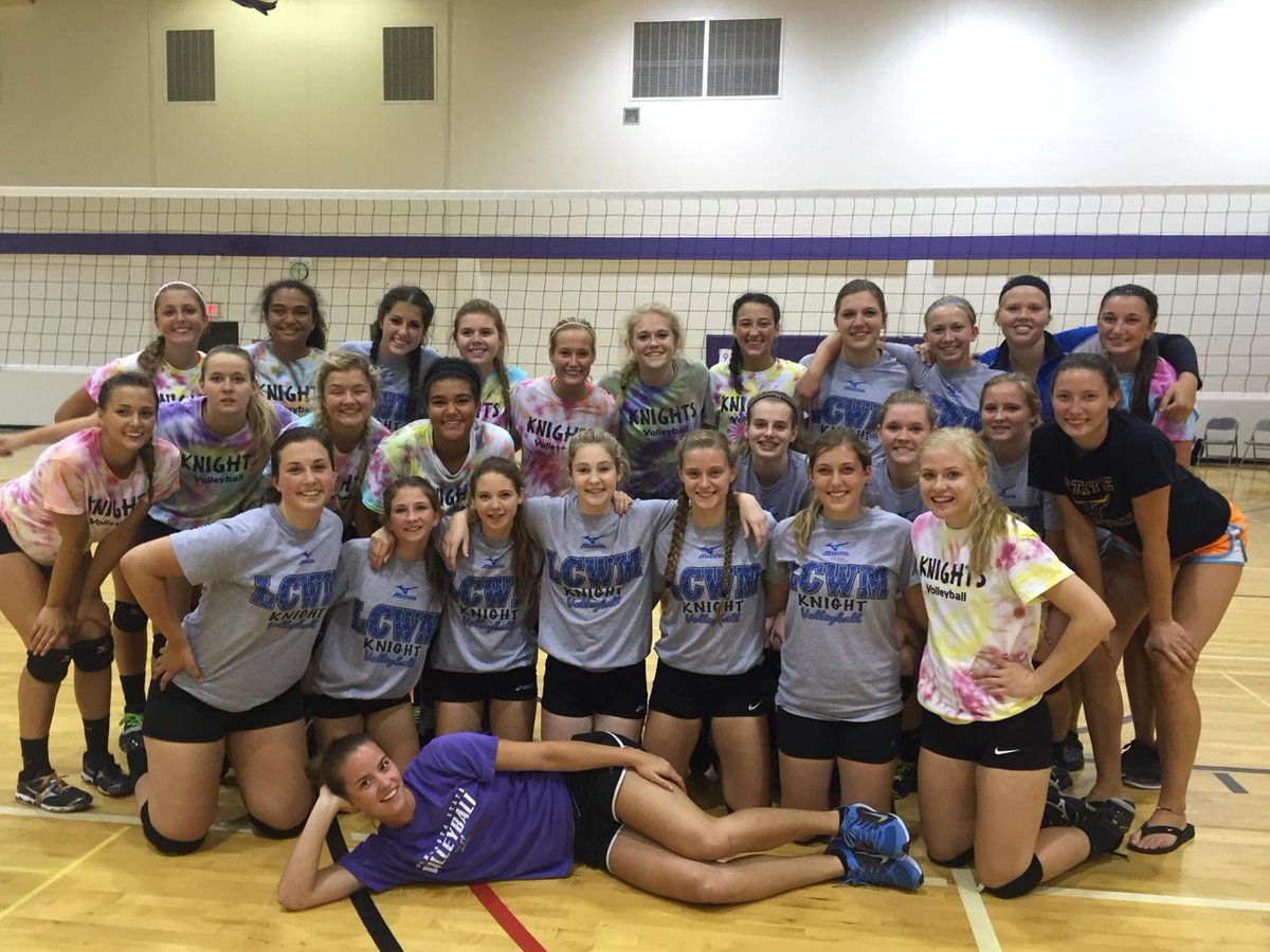 LCWMVolleyball's tweet image. Fun day at MSU camp! Play to get better! #needsomerest