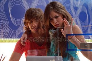 carito_rbd's tweet photo. #LaFlaqui y el #Negri @Candevetranok @vicdalessandro Que recuerdos  #Lucefy http://t.co/0HcSUcQOuc