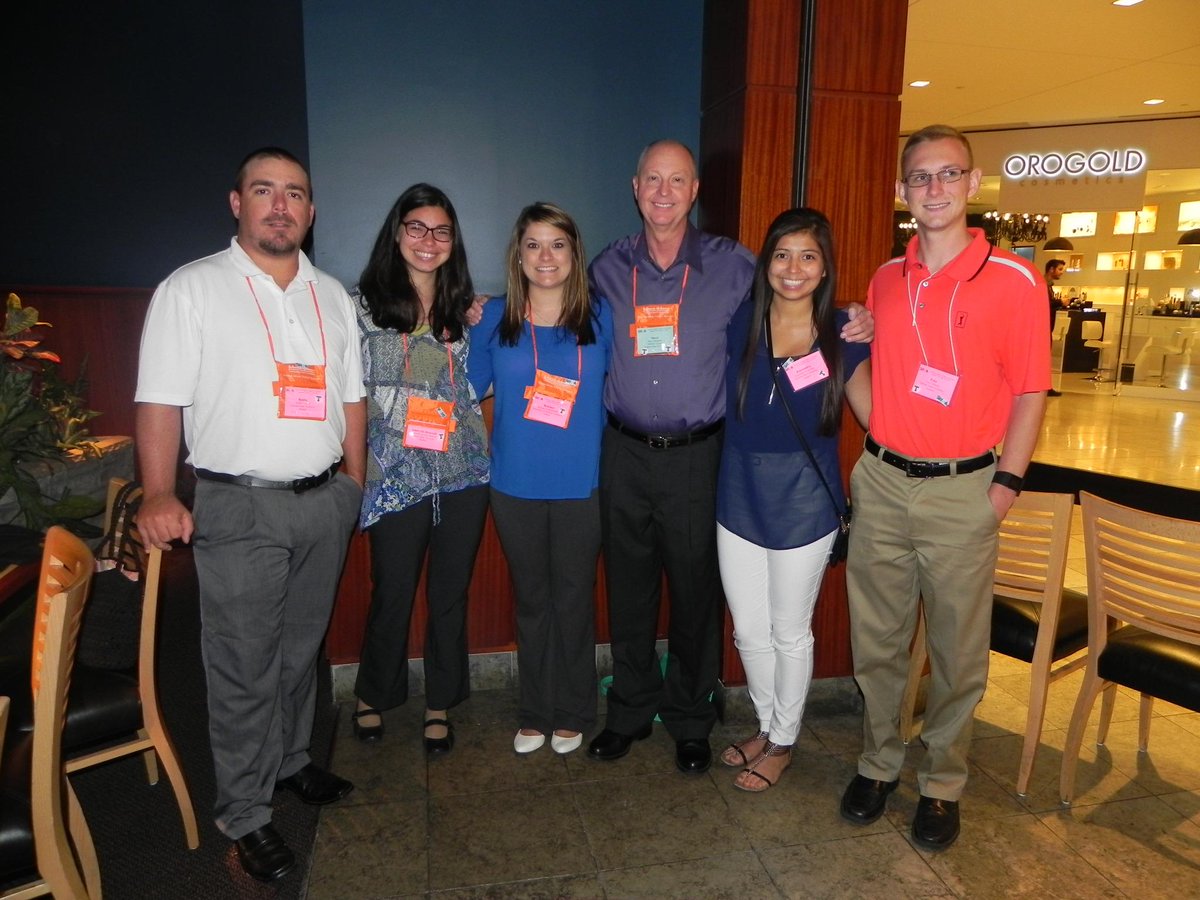 Texan_AT's tweet photo. Celebrating w @jssimpson9 on Fri
#SWATA2015 Hall of Fame Induction
Congratulations on this HUGE honor!
#Impactful http://t.co/bK3XlTyLDy