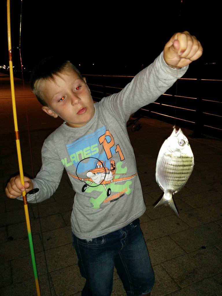 Gato_Jose5's tweet photo. Mi chulo de #nochespesqueras #surfcasting #cadiz http://t.co/hohFfwAkbL