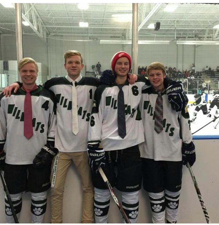 joonassalo1's tweet image. #tb to the day when the squad was rocking the ties and couldnt play😂😍