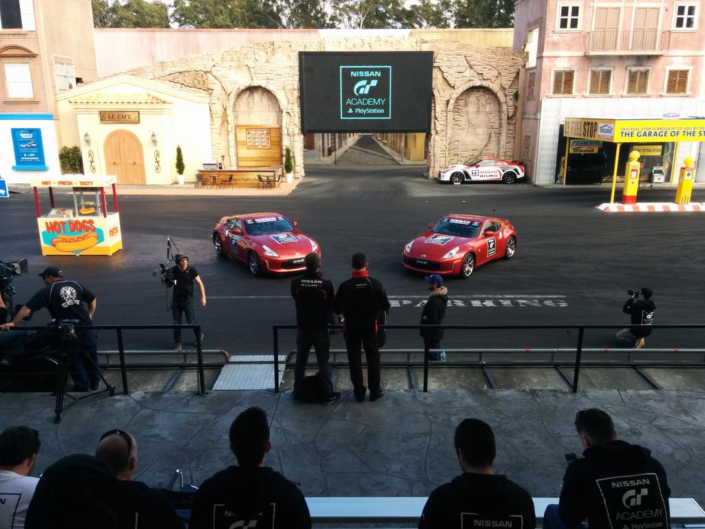 Rebeliot's tweet photo. Time for the serious stuff! #gamertopro #racingdriverwanted http://t.co/l0CqLQCe8Z