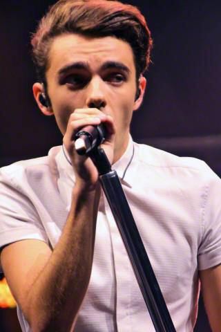 TWDirtyGirls's tweet photo. #HallamFMSummerLive Nathan Sykes http://t.co/V2X5zrJuDZ