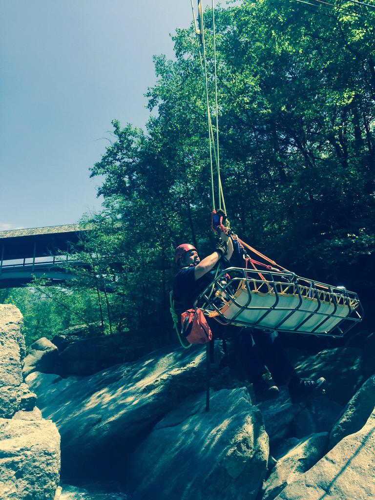 ScrantonFire's tweet photo. #scrantonfire Technical Rescue Team training at the #nayaug_gorge http://t.co/uatDV0fbCF