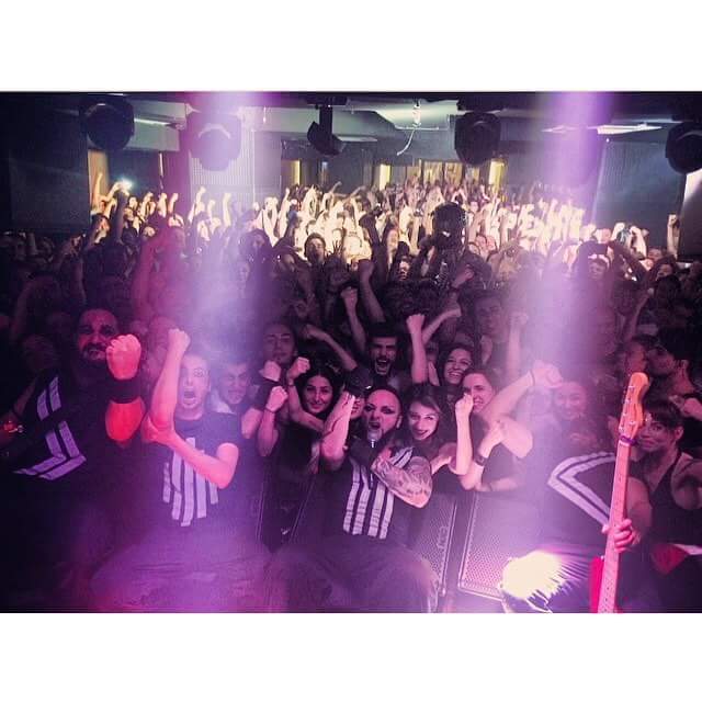 Zeytinlide daha uzun kollusunu cekceeez.
Iyi geceler olsun .))))